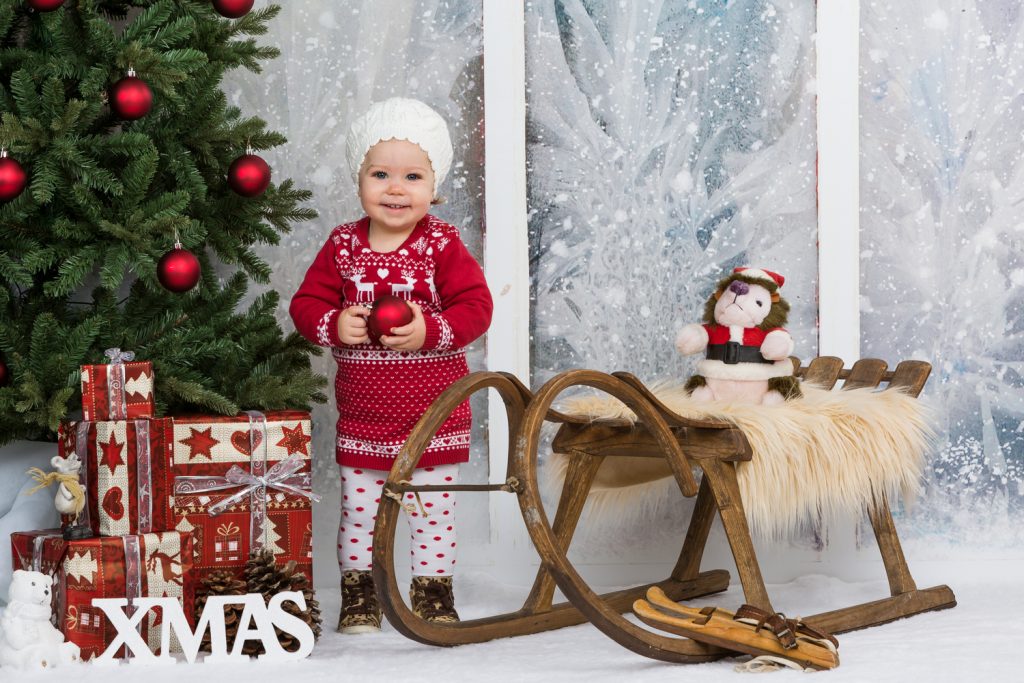 Kinderfotoshoot Isabel met Kerstthema